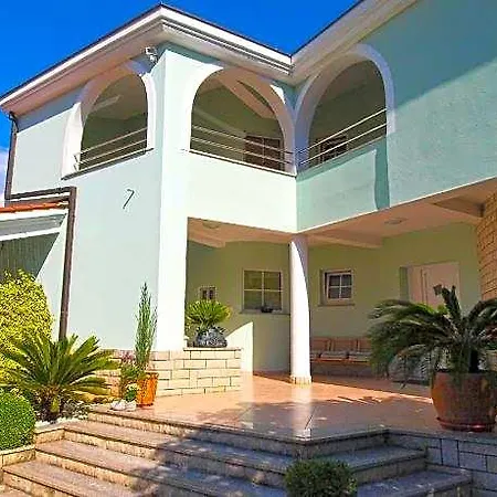 624 Hotel